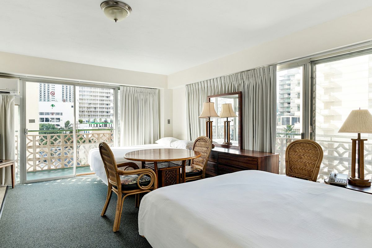 Royal Grove Waikiki