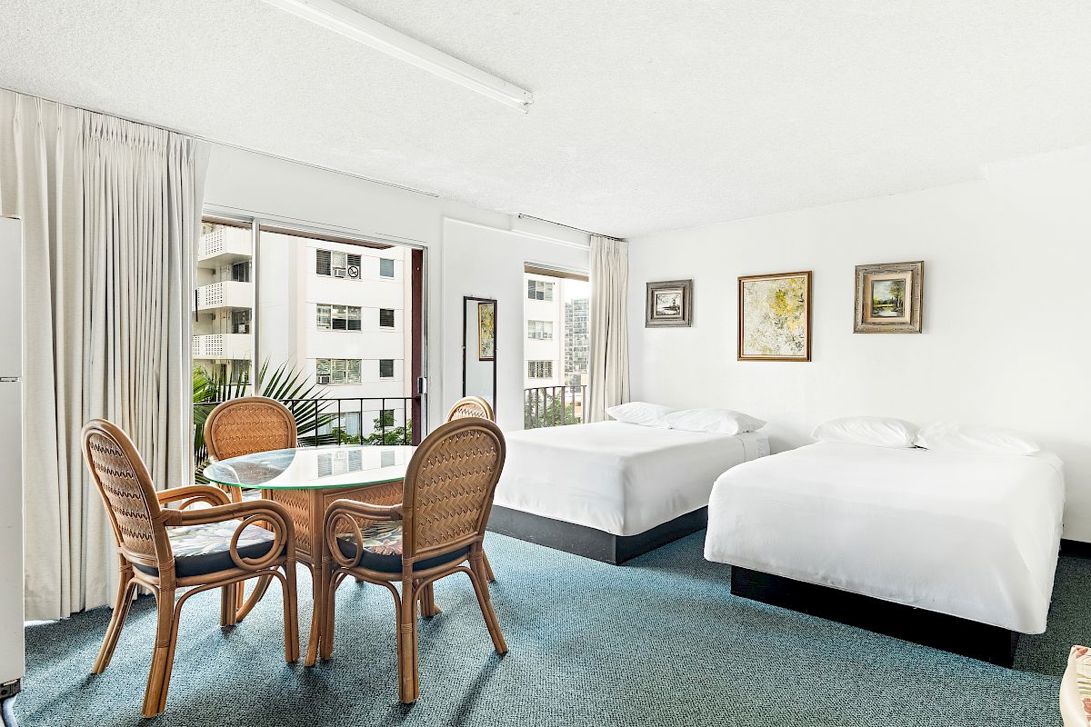Royal Grove Waikiki